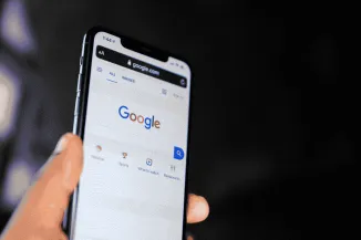 page d'accueil du moteur de recherche google sur mobile